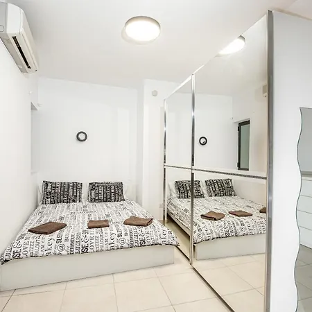 アパート Modern In The Heart Of St Julians